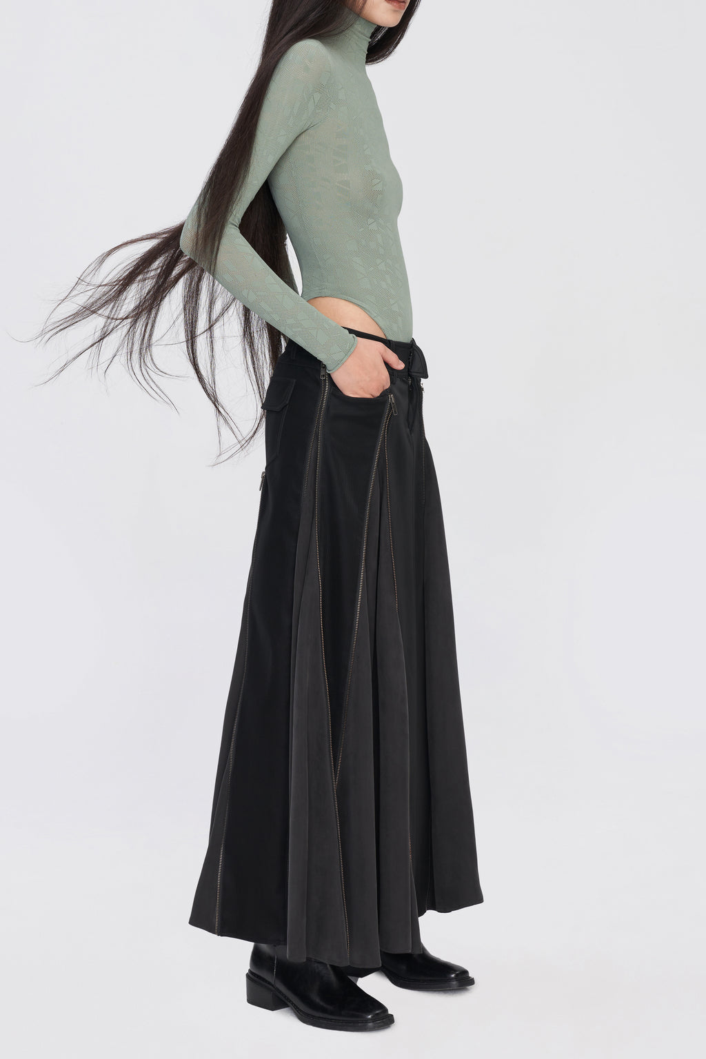 Zip-up Long Skirt