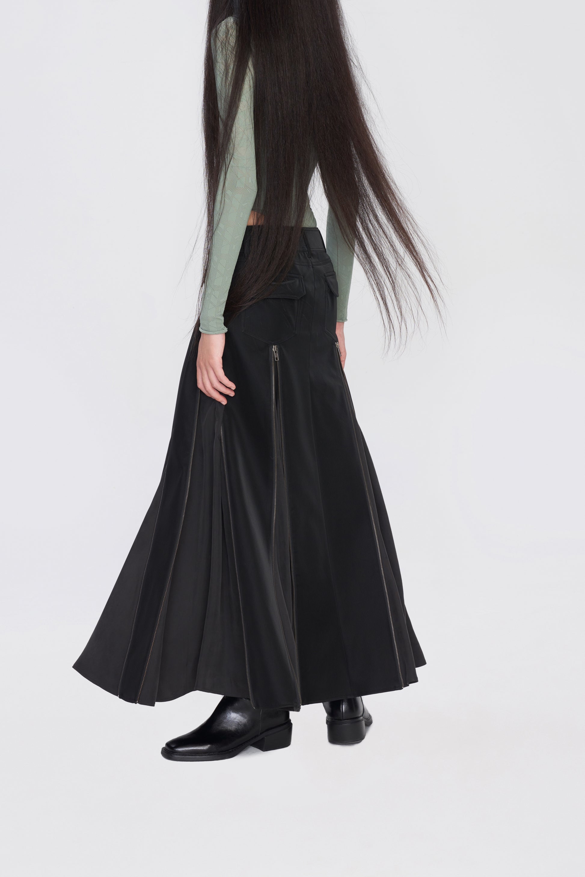 Zip-up Long Skirt